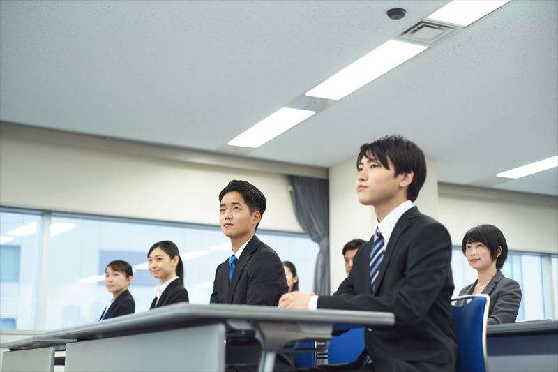 社員研修の目的とは？